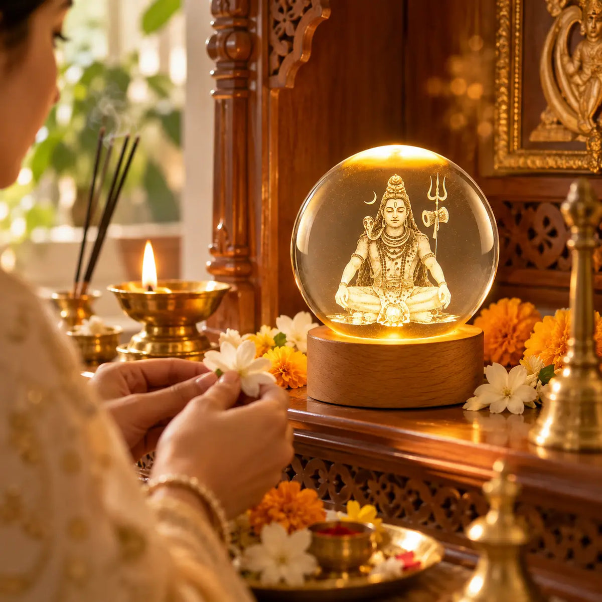 DivyaGlow™ – Mahadev Crystal Lamp